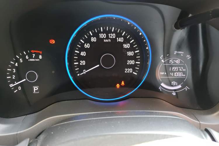 Used Honda Vezel 2019 1.5L CVT Pioneer Edition China VI Odometer Close Up