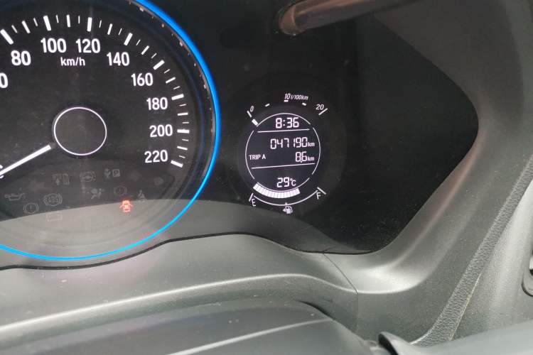 Used Honda Vezel 2019 1.5L CVT Pioneer Edition China VI Odometer Close Up