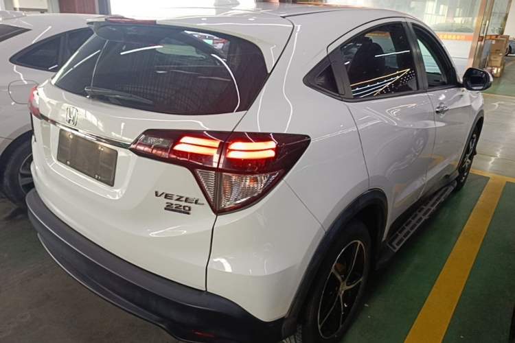 Used Honda Vezel 2019 220 TURBO CVT Luxury Edition China VI Rear Right 45 Deg