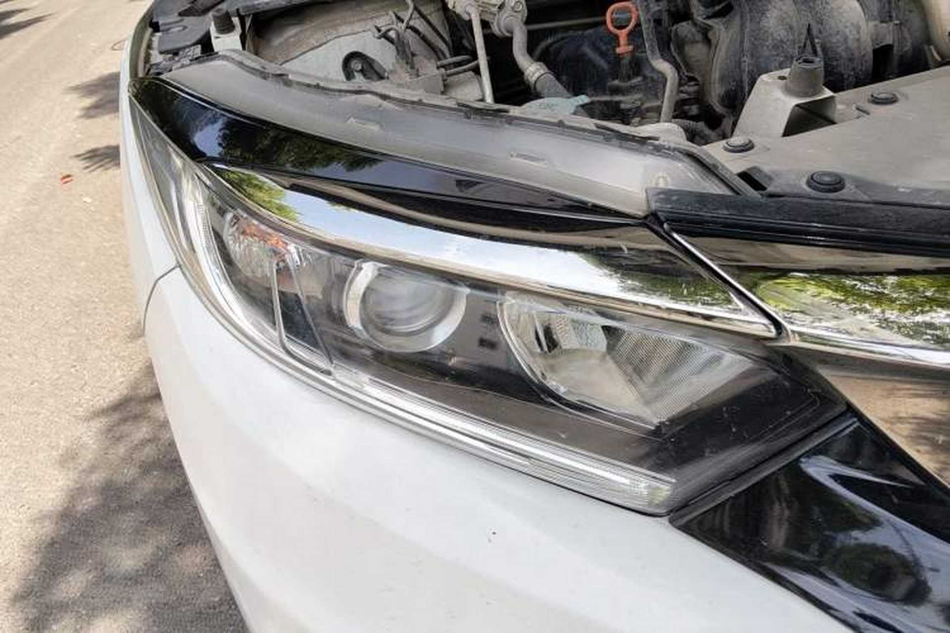 Used Honda Vezel 2019 1.5L CVT Pioneer Edition China V Right Front Headlight