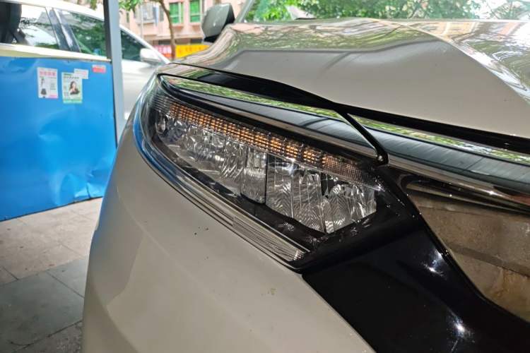 Used Honda Vezel 2019 220 TURBO CVT Luxury Edition China VI Right Front Headlight
