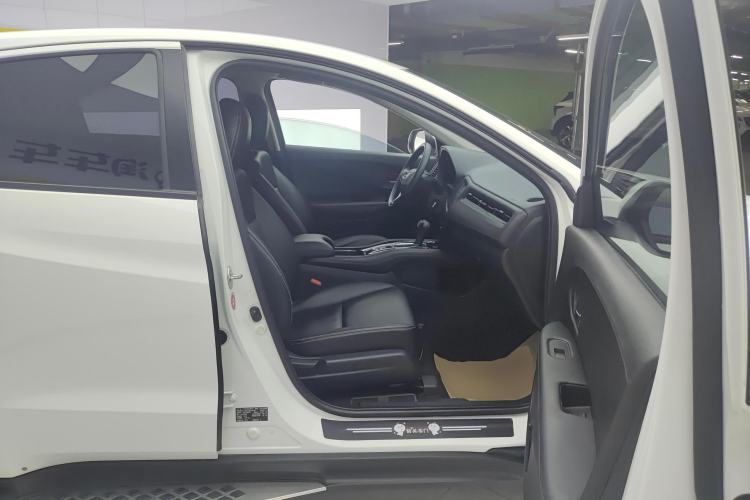 Used Honda Vezel 2019 220 TURBO CVT Elite Version China V Emission Standard Right Front Seat