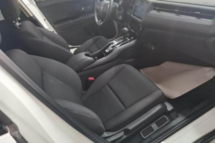 Used Honda Vezel 2019 220 TURBO CVT Elite Edition China VI Right Front Seat
