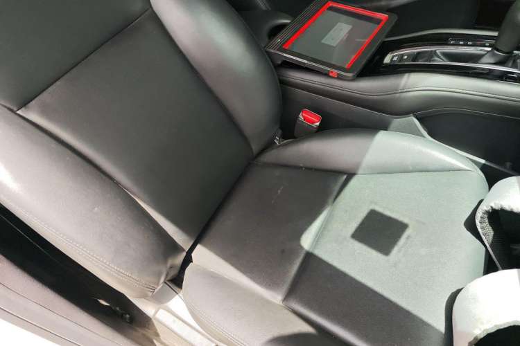 Used Honda Vezel 2019 220 TURBO CVT Elite Edition China VI Right Front Seat