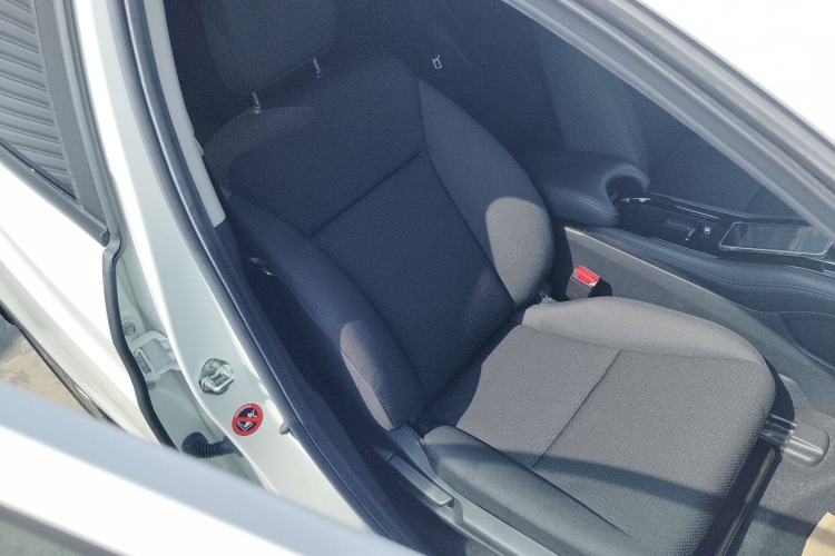 Used Honda Vezel 2019 220 TURBO CVT Elite Edition China VI Right Front Seat