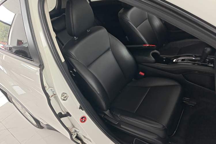 Used Honda Vezel 2019 1.5L CVT Pioneer Edition China V Right Front Seat