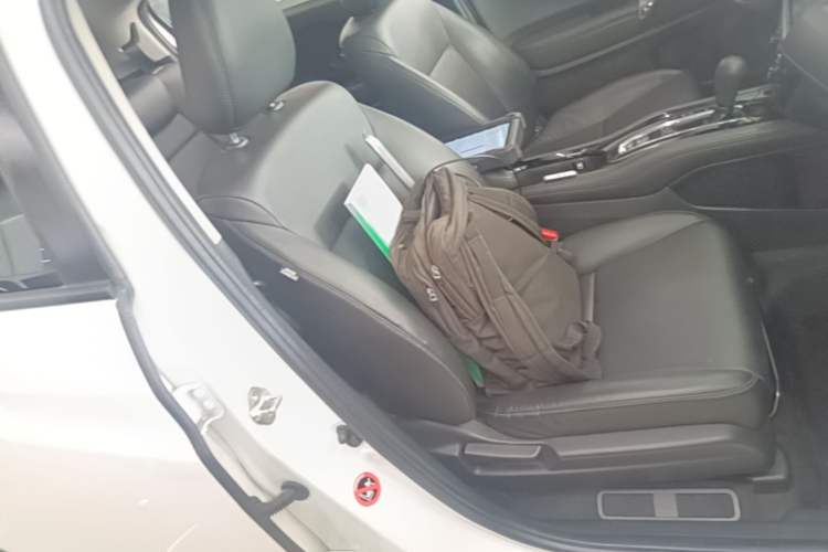 Used Honda Vezel 2019 1.5L CVT Pioneer Edition China V Right Front Seat