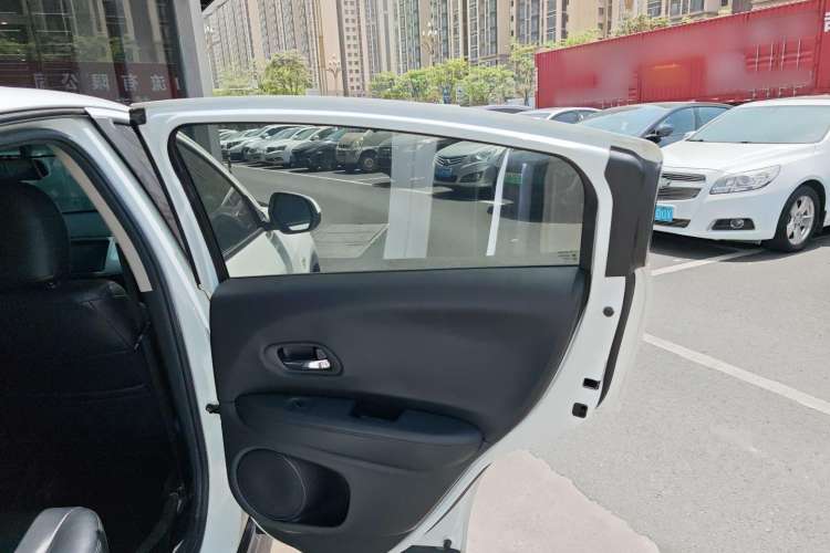 Used Honda Vezel 2019 220 TURBO CVT Elite Edition China VI Right Rear Door Interior