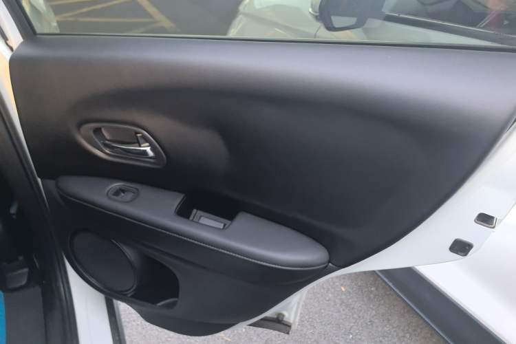 Used Honda Vezel 2019 220 TURBO CVT Elite Edition China VI Right Rear Door Interior