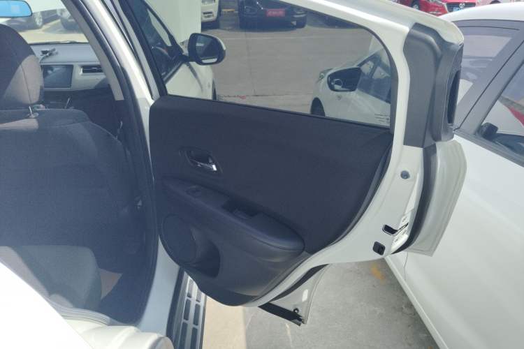 Used Honda Vezel 2019 220 TURBO CVT Elite Edition China VI Right Rear Door Interior