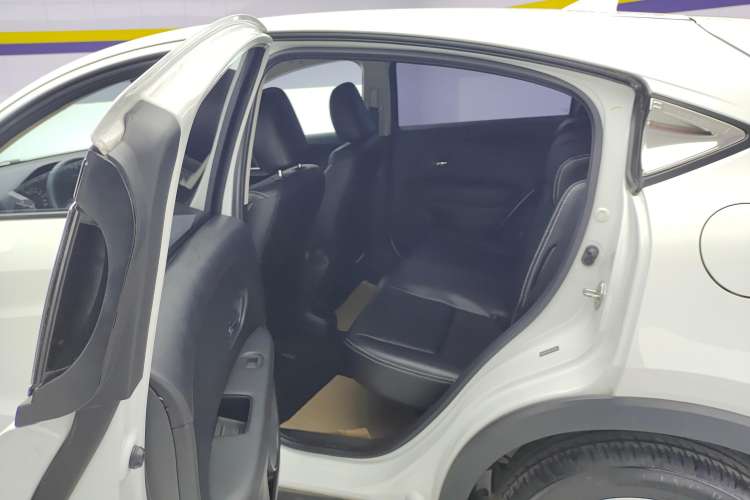 Used Honda Vezel 2019 220 TURBO CVT Elite Version China V Emission Standard Right Rear Seat