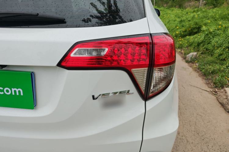 Used Honda Vezel 2019 220 TURBO CVT Elite Edition China VI Right Rear Taillight