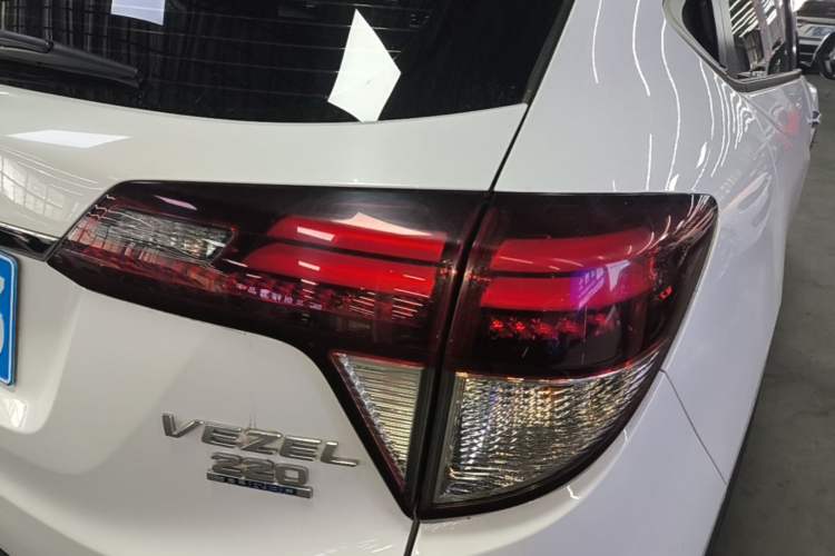 Used Honda Vezel 2019 220 TURBO CVT Luxury Edition China VI Right Rear Taillight