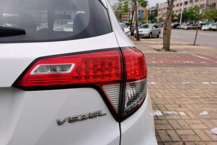 Used Honda Vezel 2019 1.5L CVT Pioneer Edition China VI Right Rear Taillight