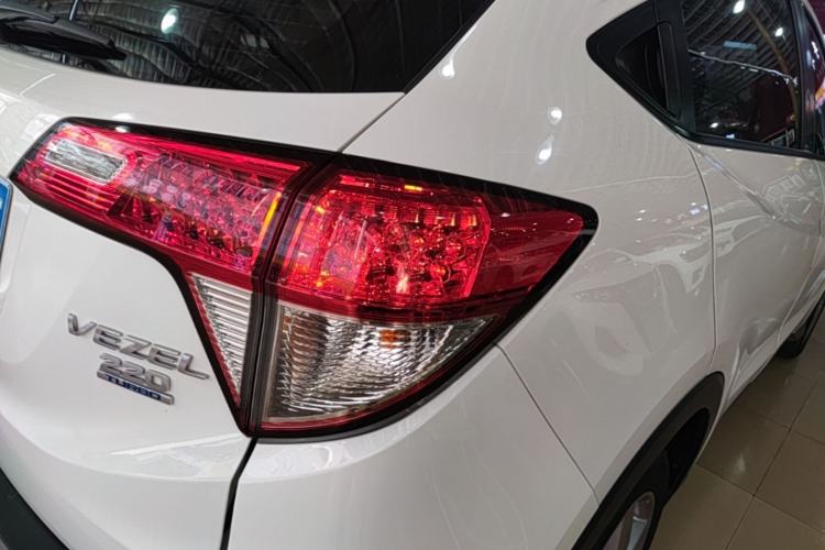 Used Honda Vezel 2019 220 TURBO CVT Elite Edition China VI Right Rear Taillight