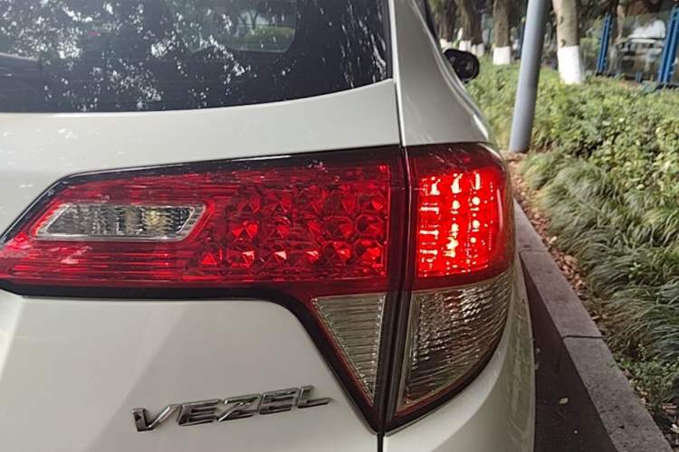 Used Honda Vezel 2019 1.5L CVT Pioneer Edition China VI Right Rear Taillight