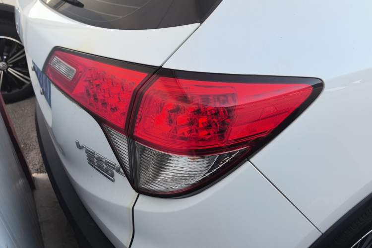 Used Honda Vezel 2019 220 TURBO CVT Elite Edition China VI Right Rear Taillight