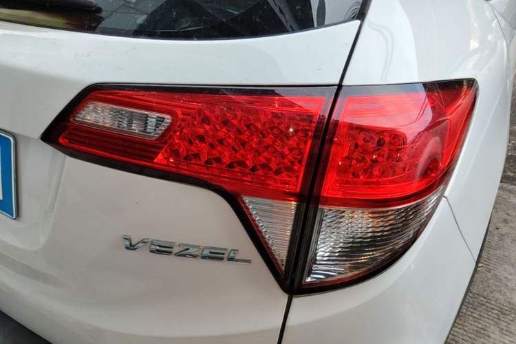 Used Honda Vezel 2019 1.5L CVT Pioneer Edition China V Right Rear Taillight