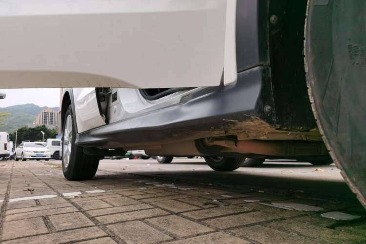 Used Honda Vezel 2019 1.5L CVT Pioneer Edition China VI Right Side Sill