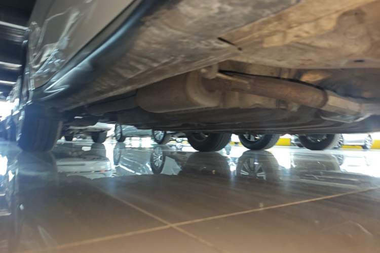 Used Honda Vezel 2019 1.5L CVT Pioneer Edition China VI Right Side Sill