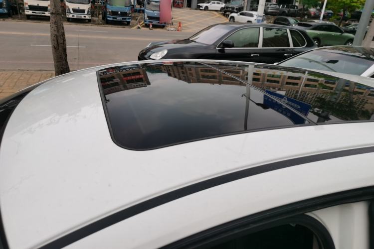 Used Honda Vezel 2019 1.5L CVT Pioneer Edition China VI Roof