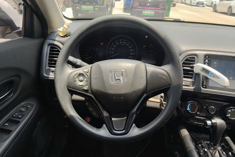 Used Honda Vezel 2019 1.5L CVT Pioneer Edition China V Steering Wheel