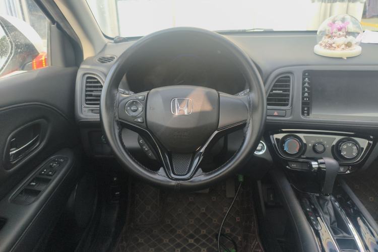 Used Honda Vezel 2019 1.5L CVT Luxury Model China VI Steering Wheel