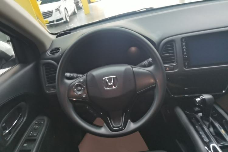 Used Honda Vezel 2019 220 TURBO CVT Elite Edition China VI Steering Wheel