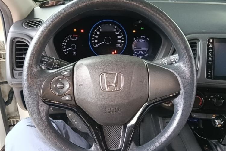 Used Honda Vezel 2019 1.5L CVT Luxury Model China VI Steering Wheel
