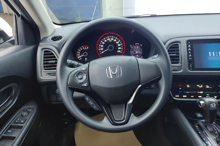 Used Honda Vezel 2019 220 TURBO CVT Elite Version China V Emission Standard Steering Wheel