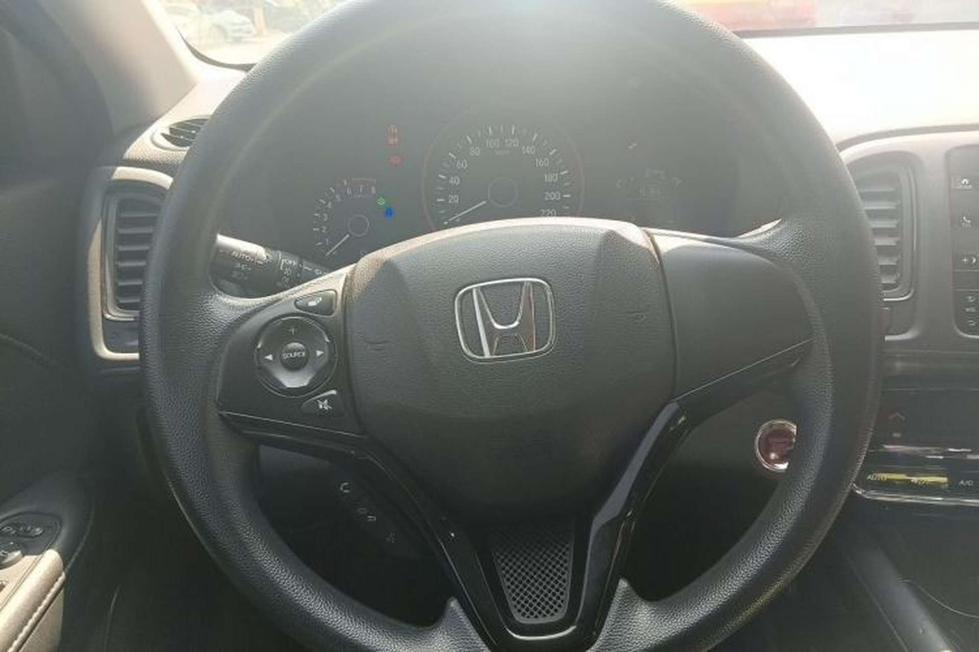 Used Honda Vezel 2019 220 TURBO CVT Luxury Edition China VI Steering Wheel