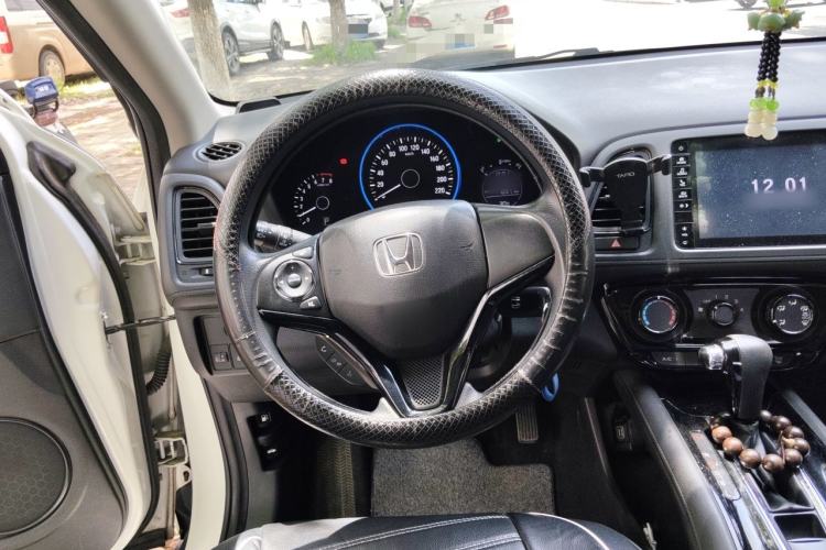 Used Honda Vezel 2019 1.5L CVT Pioneer Edition China V Steering Wheel