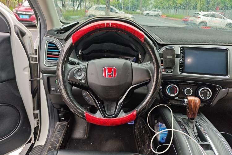 Used Honda Vezel 2019 1.5L CVT Pioneer Edition China VI Steering Wheel