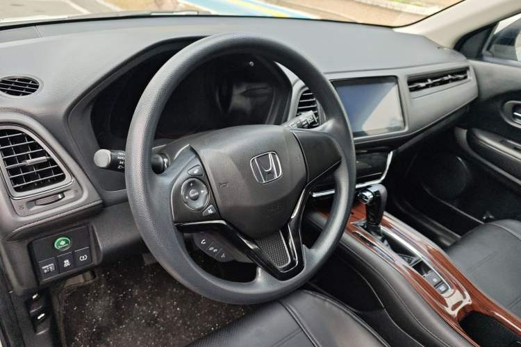 Used Honda Vezel 2019 220 TURBO CVT Elite Edition China VI Steering Wheel