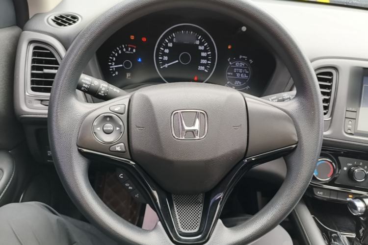 Used Honda Vezel 2019 1.5L CVT Pioneer Edition China VI Steering Wheel