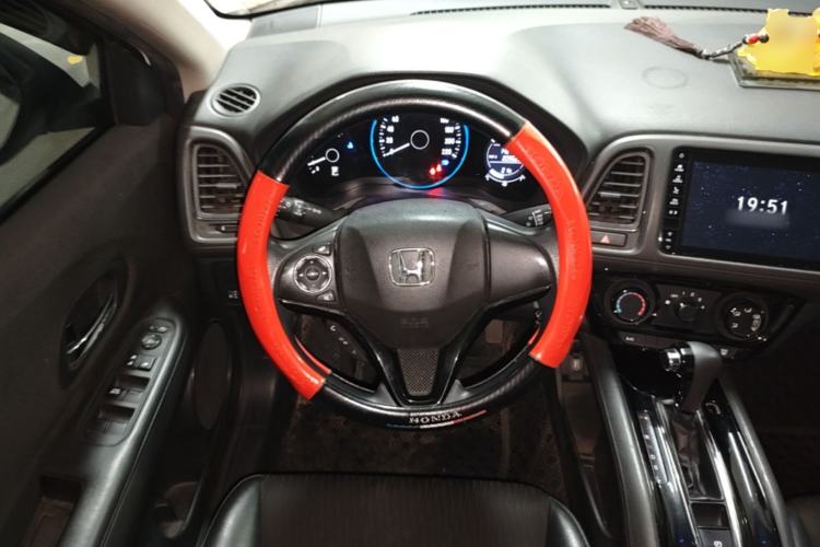 Used Honda Vezel 2019 1.5L CVT Pioneer Edition China VI Steering Wheel