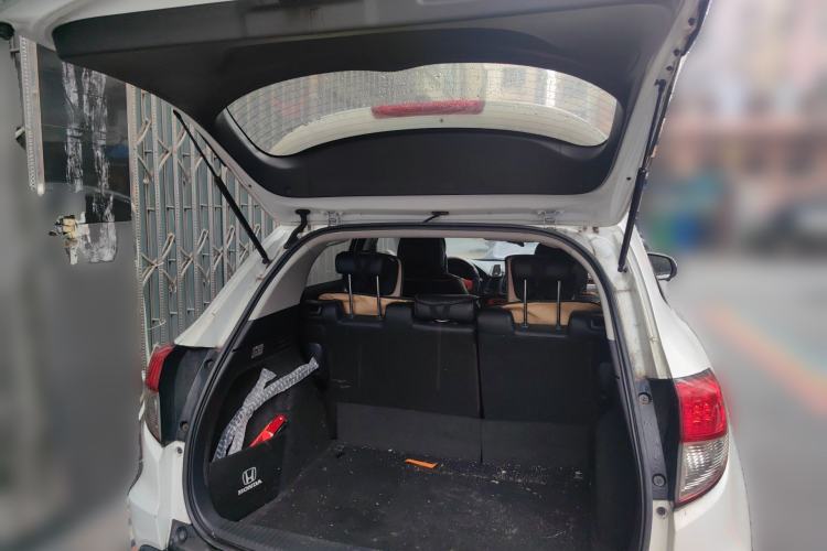 Used Honda Vezel 2019 1.5L CVT Pioneer Edition China VI Trunk