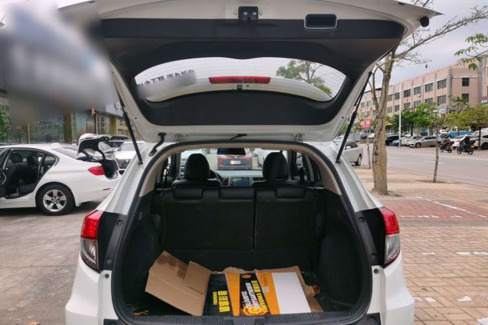 Used Honda Vezel 2019 1.5L CVT Pioneer Edition China VI Trunk