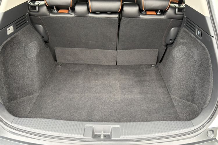 Used Honda Vezel 2019 1.5L CVT Pioneer Edition China VI Trunk