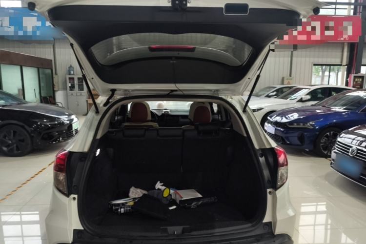 Used Honda Vezel 2019 1.5L CVT Luxury Model China VI Trunk