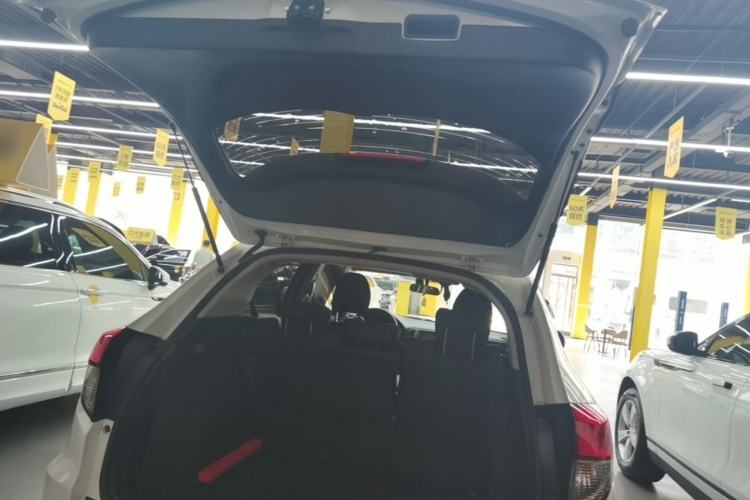 Used Honda Vezel 2019 220 TURBO CVT Elite Edition China VI Trunk