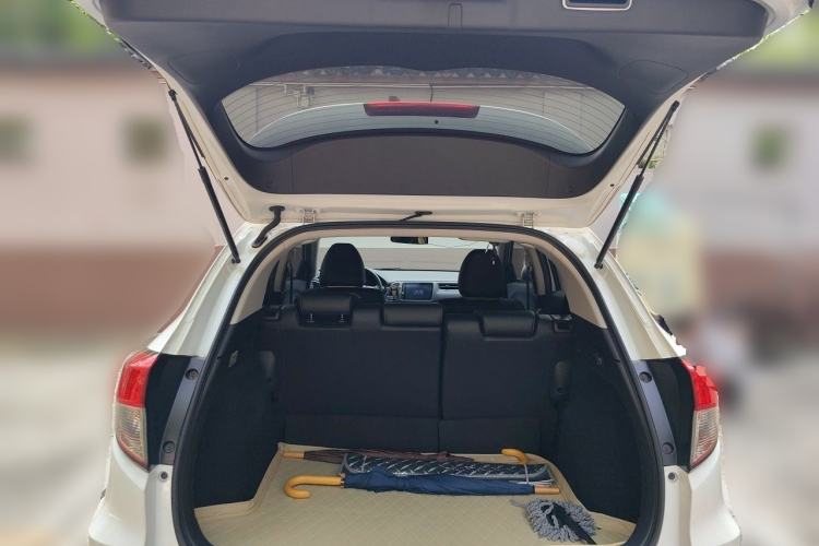 Used Honda Vezel 2019 1.5L CVT Pioneer Edition China VI Trunk