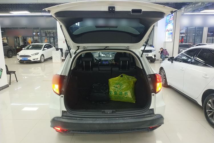 Used Honda Vezel 2019 1.5L CVT Pioneer Edition China VI Trunk