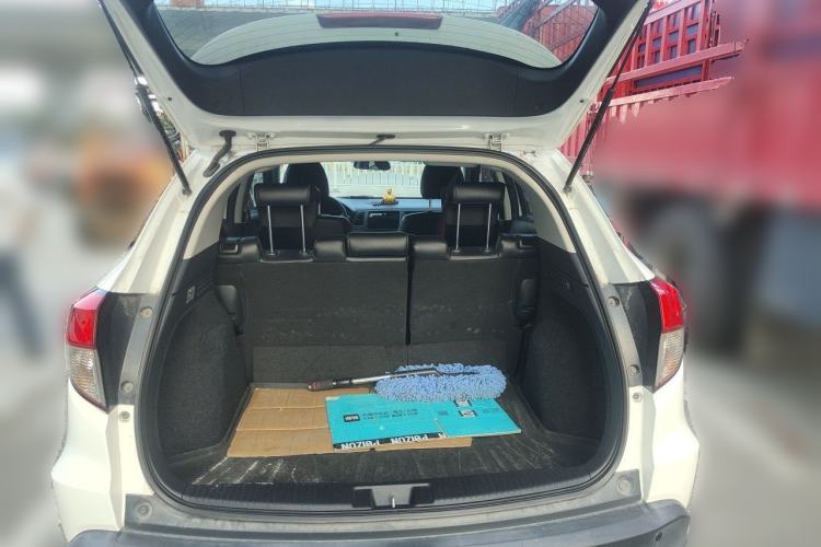 Used Honda Vezel 2019 1.5L CVT Pioneer Edition China VI Trunk