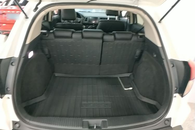 Used Honda Vezel 2019 1.5L CVT Luxury Model China VI Trunk