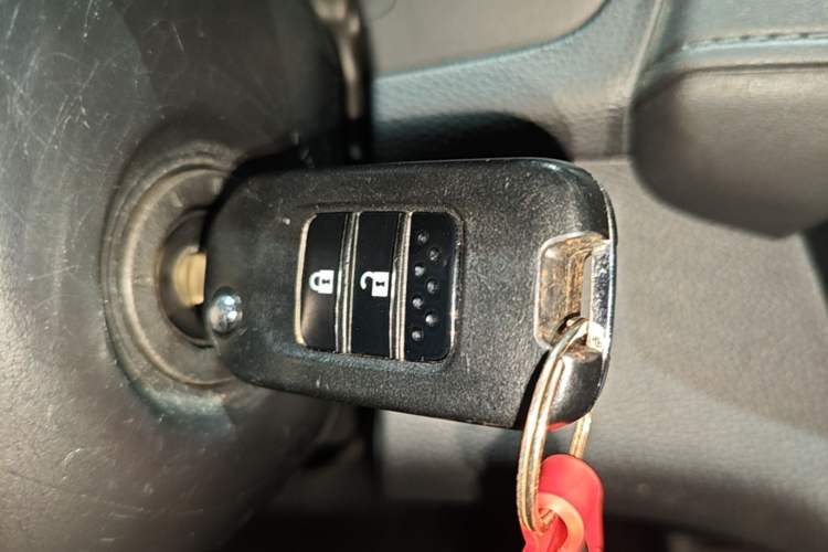Used Honda Vezel 2019 220 TURBO CVT Elite Edition China VI Vehicle Key