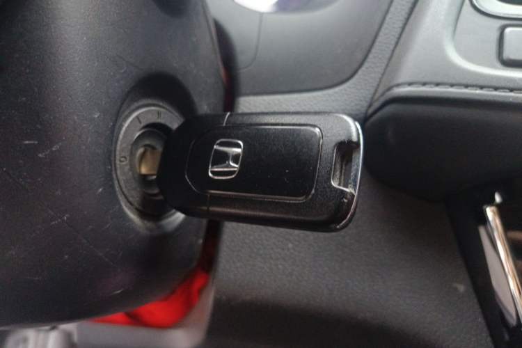 Used Honda Vezel 2019 220 TURBO CVT Elite Version China V Emission Standard Vehicle Key