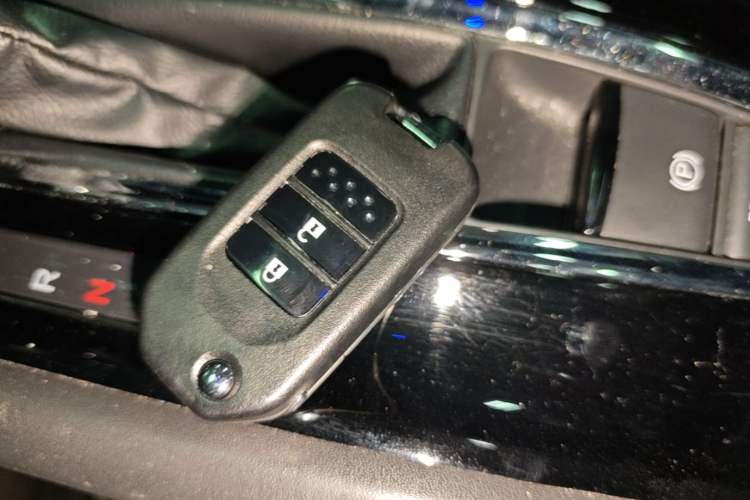Used Honda Vezel 2019 1.5L CVT Pioneer Edition China VI Vehicle Key