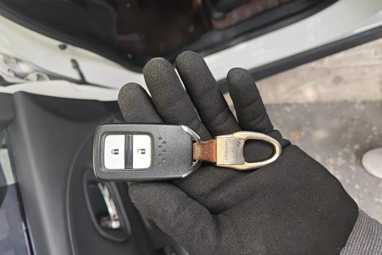 Used Honda Vezel 2019 220 TURBO CVT Luxury Edition China VI Vehicle Key