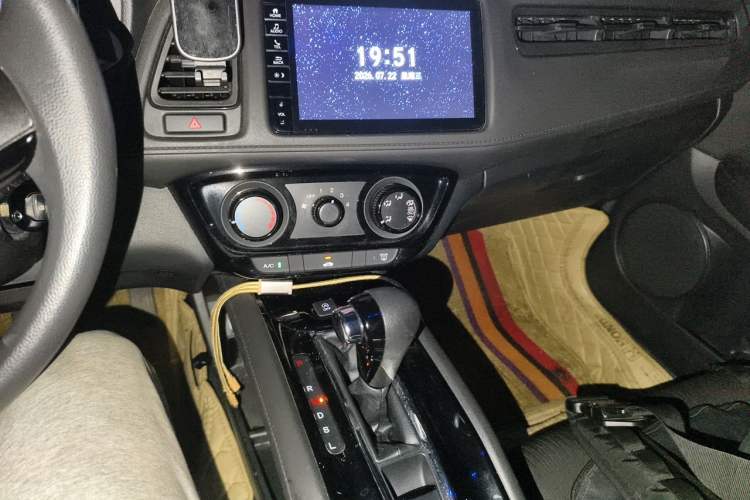 Used Honda Vezel 2020 1.5L CVT Pioneer Edition Audio And AC Panel
